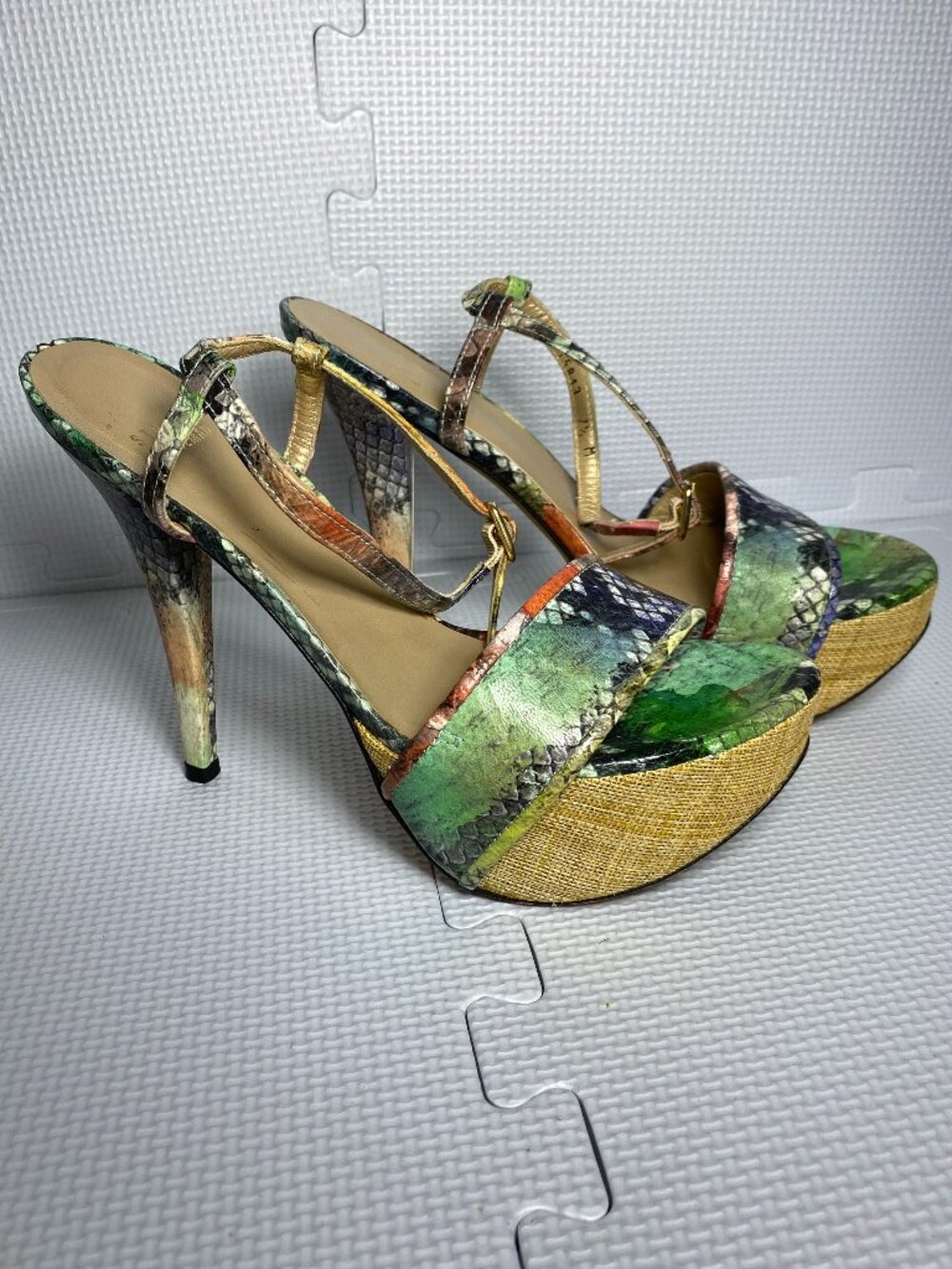 Vintage STUART WEITZMAN Y2K Snake Leather Raffia Platform Heels Green Multi 7.5